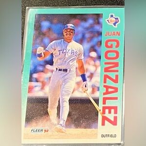 Juan González Outfield 1992 Fleer Corp Baseball Card # 304